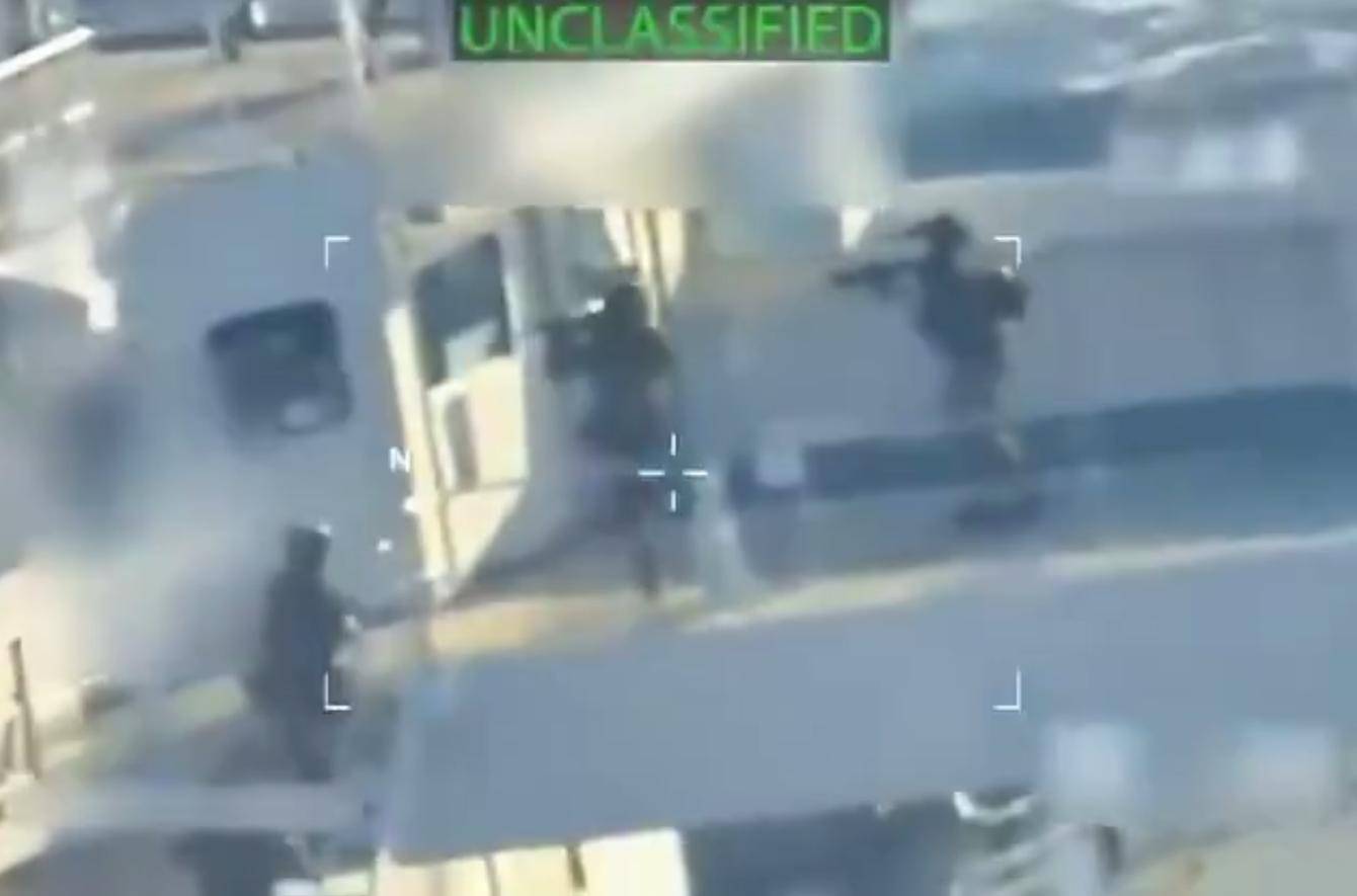 比导弹打击更狠！美军空降油轮<strong></p>
<p>甲骨文虚拟币的英文代码</strong>，抢110万桶石油，打击中俄古委伊