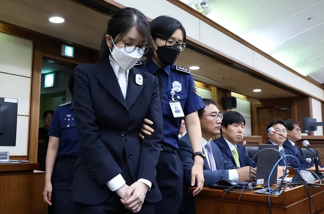 致命一击？金建希招出来的最新口供<strong></p>
<p>关于区块链和虚拟币</strong>，成了压垮尹锡悦的最后一根稻草