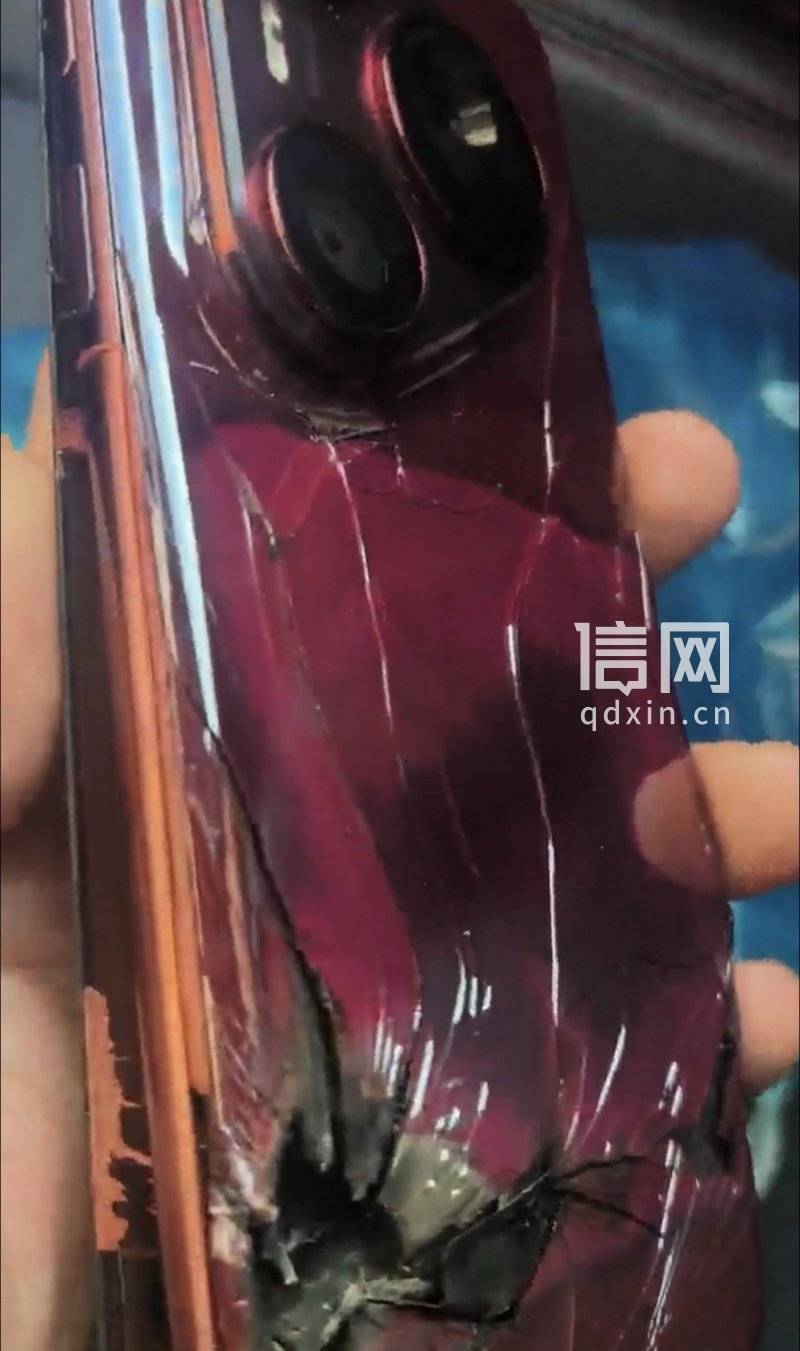 华为新手机充电时电池爆了 售后凭照片认定“外力所致”拒保 消费者：难道我买的是摔炮<strong></p>
<p>结算平台虚拟币支付</strong>？