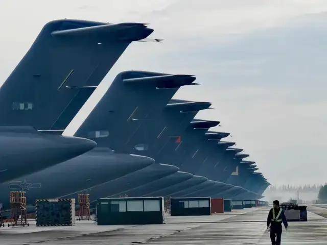 新款中型运输机运-30成功首飞<strong></p>
<p>结算平台虚拟币支付</strong>,网友:要搞AC-130那样的炮艇机?