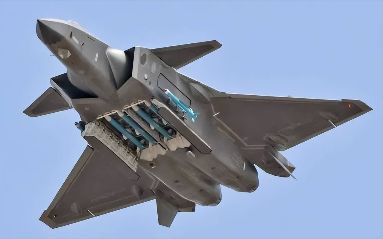 中航官宣：歼-20S具备对地、对海打击能力<strong></p>
<p>uuc虚拟币</strong>，可与无人机协同作战！