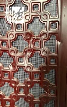 日日惊恐<strong></p>
<p>虚拟币钱包那些</strong>！上海夫妻持斧逐户砍砸邻居家门！居民：多年噩梦...