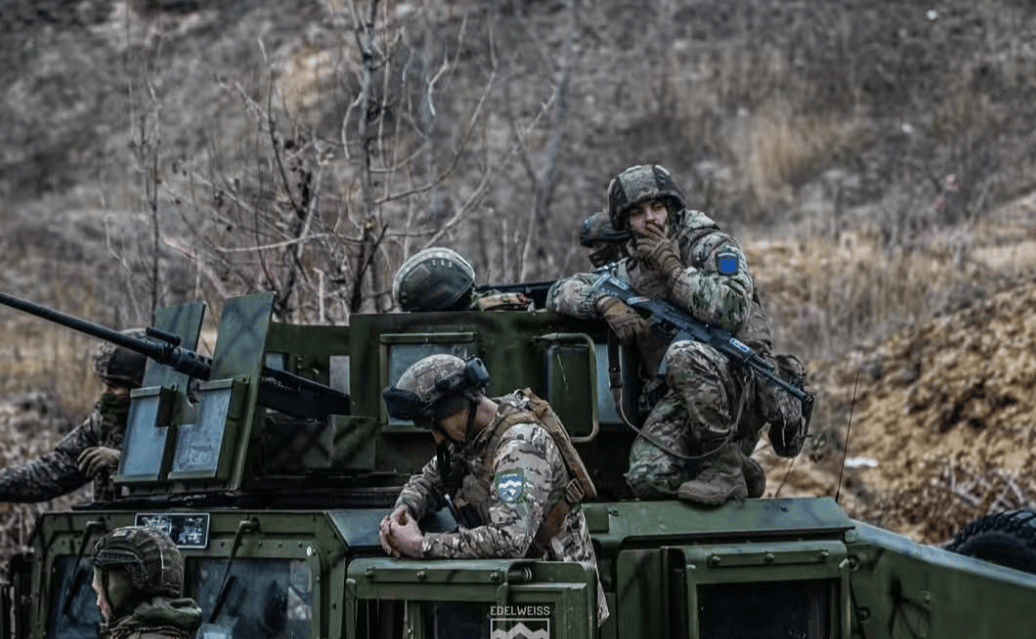 俄军正把乌军吊起来炸<strong></p>
<p>海通网虚拟币</strong>,俄方报仇零时差,一名"北约关键上校"阵亡!