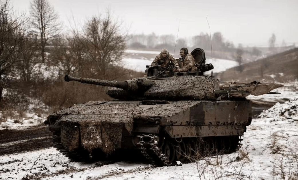 俄军正把乌军吊起来炸<strong></p>
<p>海通网虚拟币</strong>,俄方报仇零时差,一名"北约关键上校"阵亡!