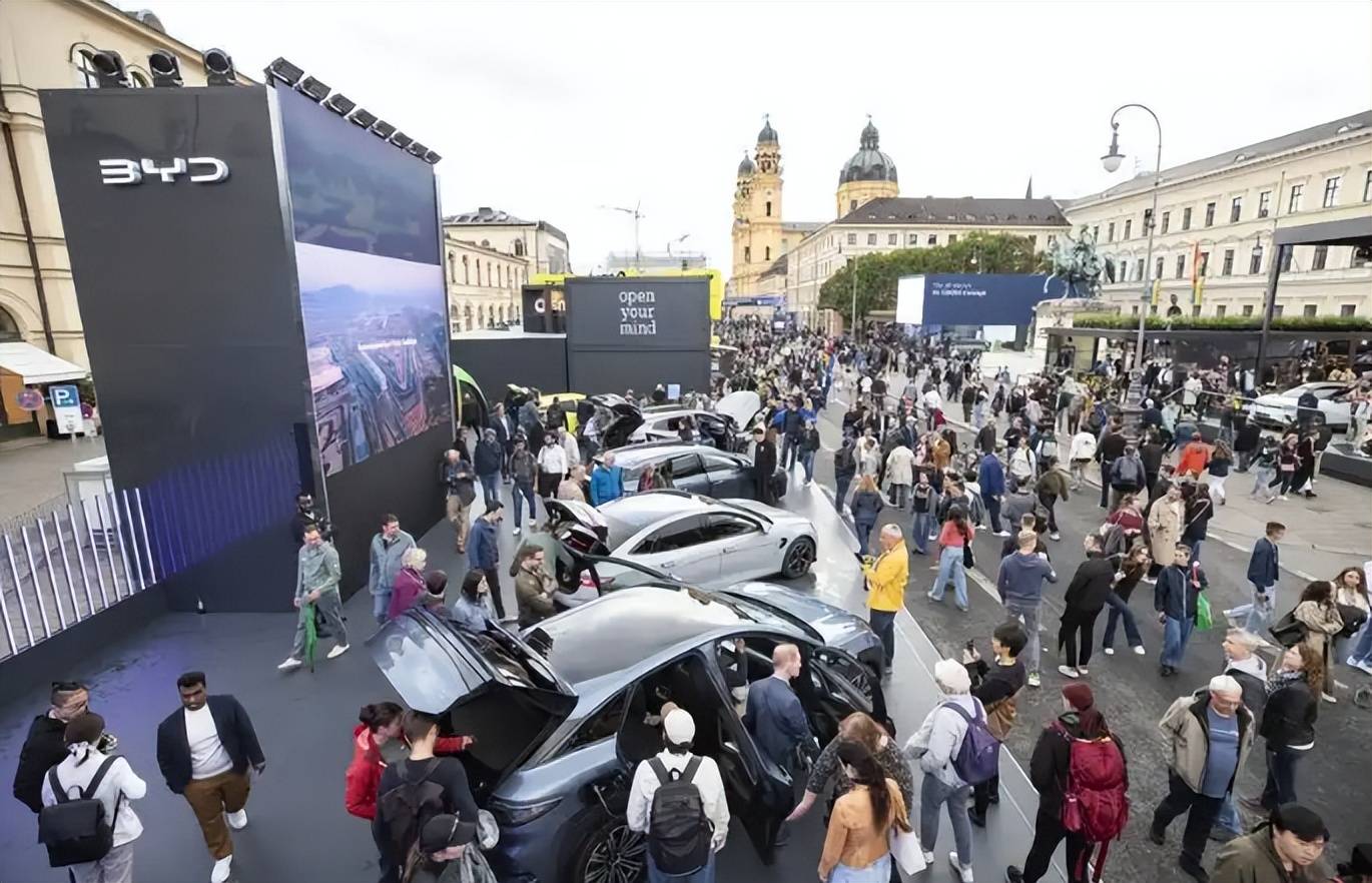 美媒很感慨：要不是中国还在反抗特朗普<strong></p>
<p>龙币网虚拟币</strong>，几乎全世界都向他投降了