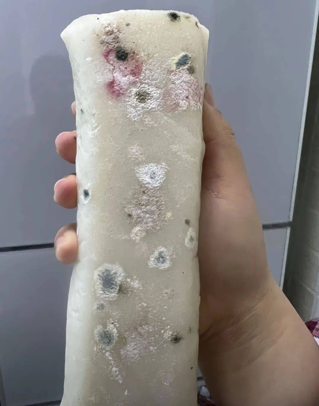 “养年糕”养到发烂发臭<strong></p>
<p>凤币虚拟币</strong>，浙江人的噩梦来了