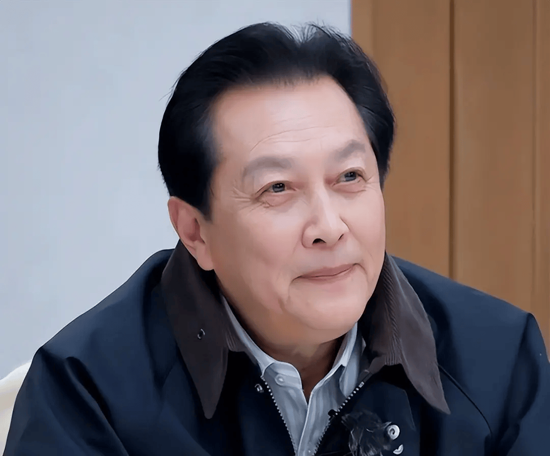 唐国强拍短剧王刚疯狂接商演<strong></p>
<p>凤币虚拟币</strong>！老来得子的他们为养娃不敢退休！