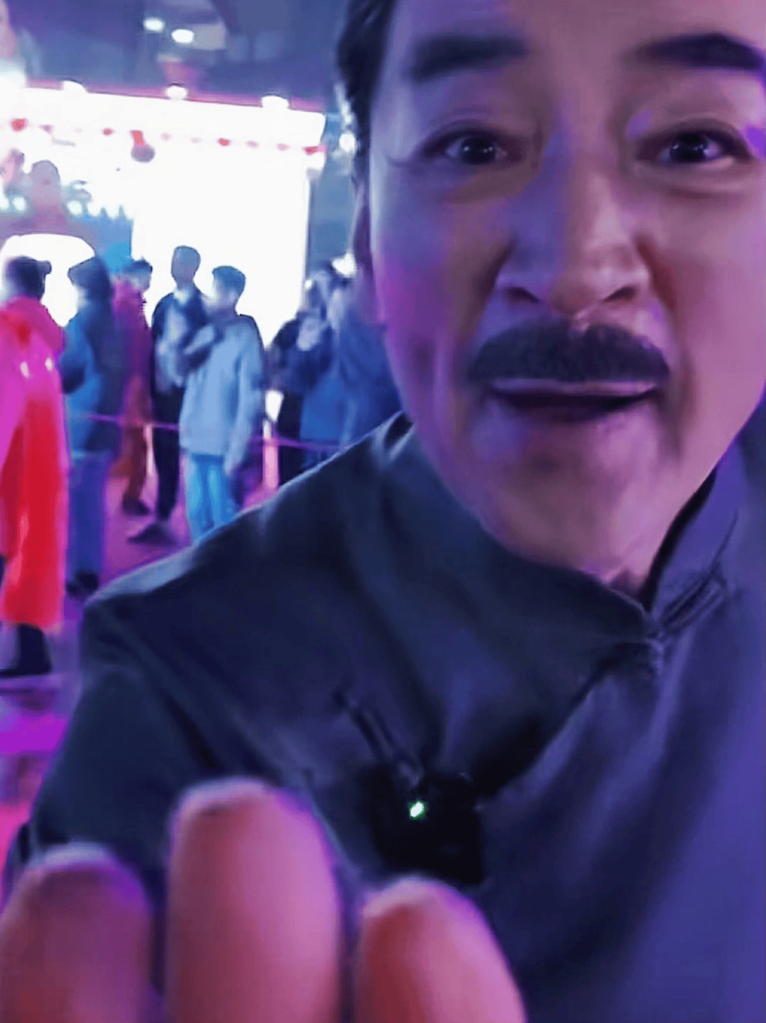 唐国强拍短剧王刚疯狂接商演<strong></p>
<p>凤币虚拟币</strong>！老来得子的他们为养娃不敢退休！