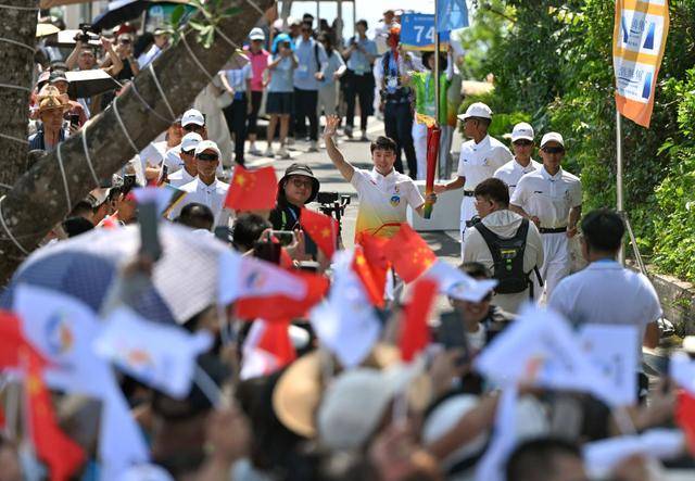 追光 | 74位火炬手<strong></p>
<p>虚拟币充值提币是什么意思</strong>，把热情和海风一起传递